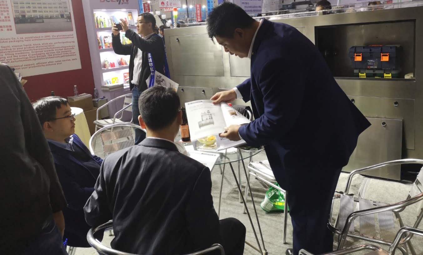 2019糖酒会机械展正式开展第一天赫尔曼展位现场火爆